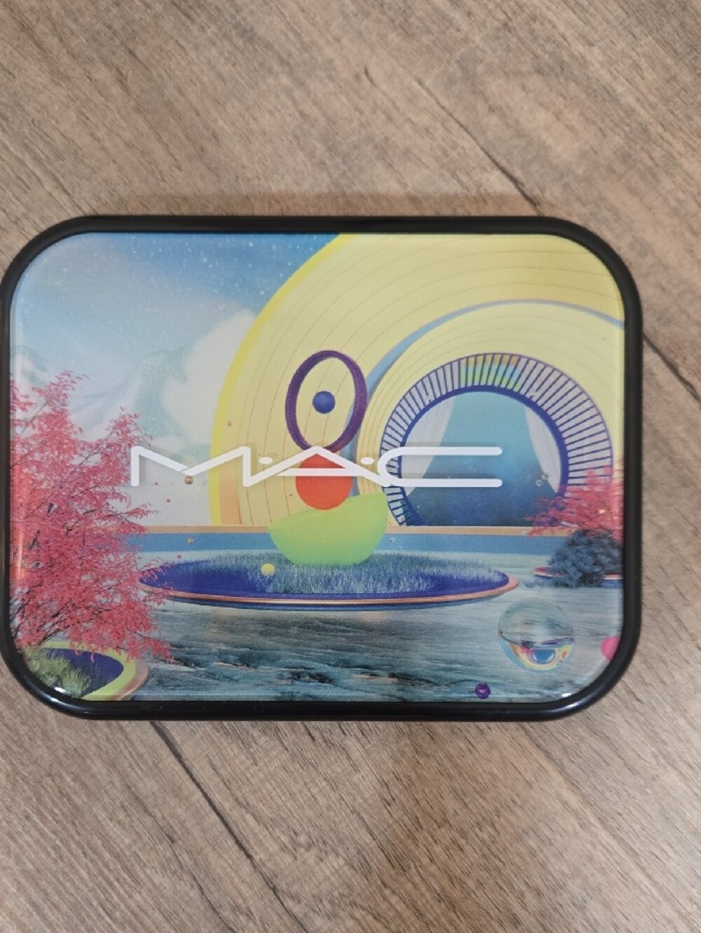 MAC CONNECT IN COLOR! 12-Color Eyeshadow Palette! - Picture 2 of 4